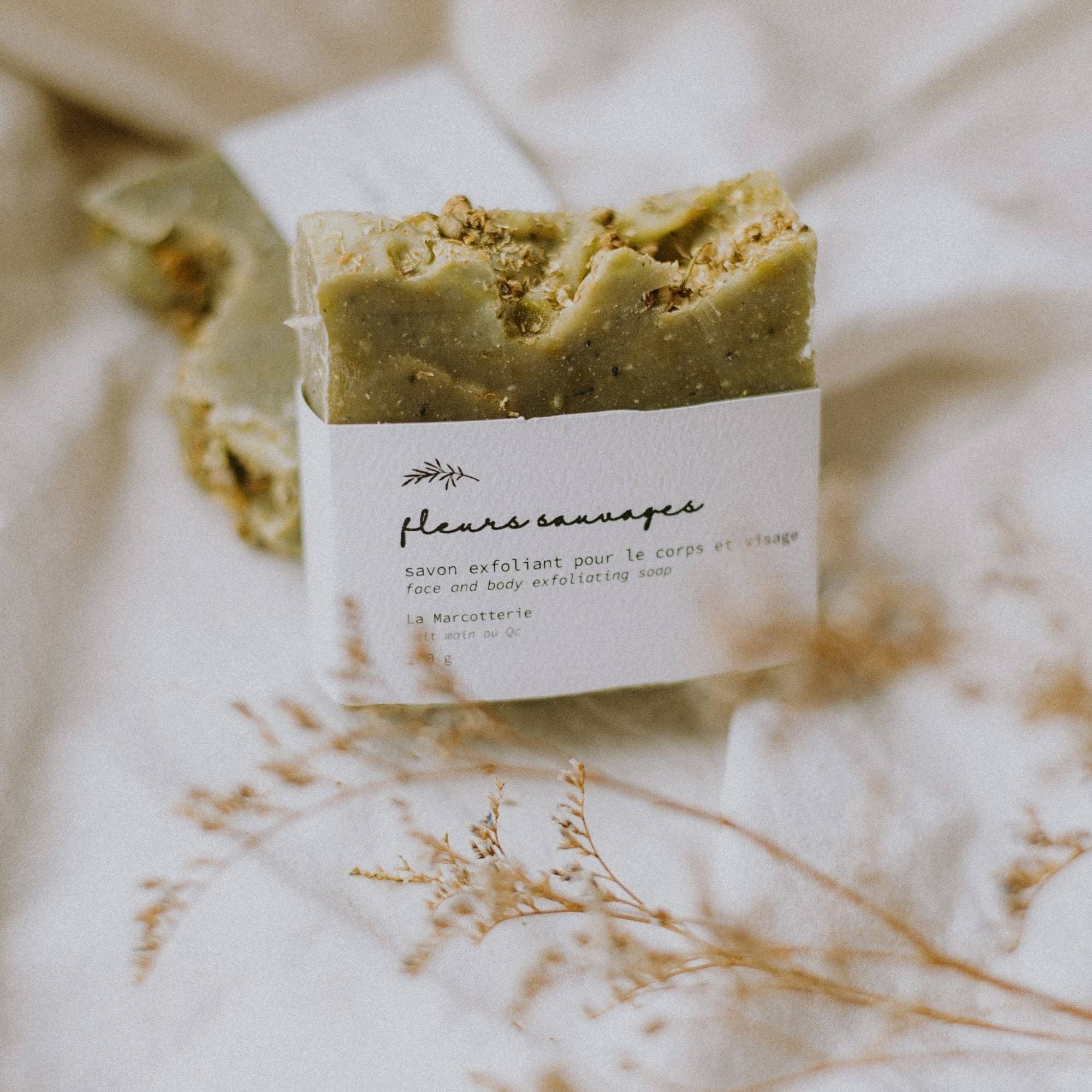 Exfoliating soap bar | Wild Flowers